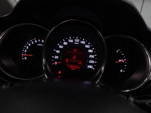 Хетчбэк Kia Ceed 2013 года, 924000 рублей, Воронеж