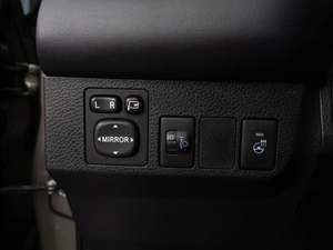 Внедорожник Toyota RAV4 2017 года, 2119000 рублей, Тюмень