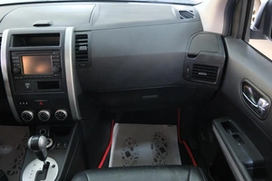 Внедорожник Nissan X-Trail 2014 года, 1539000 рублей, Омск