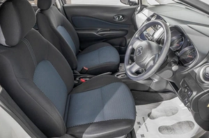 Хетчбэк Nissan Note 2013 года, 829000 рублей, Барнаул