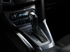 Хетчбэк Ford Focus 2011 года, 949046 рублей, Москва