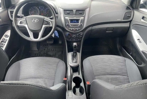 Седан Hyundai Solaris 2015 года, 935000 рублей, Солонцы