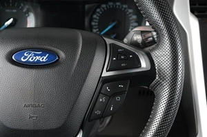 Седан Ford Mondeo 2017 года, 1799000 рублей, Тюмень