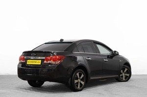 Седан Chevrolet Cruze 2011 года, 739000 рублей, Барнаул