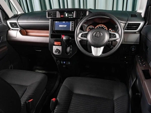 Минивэн Toyota Roomy 2020 года, 1719000 рублей, Тюмень