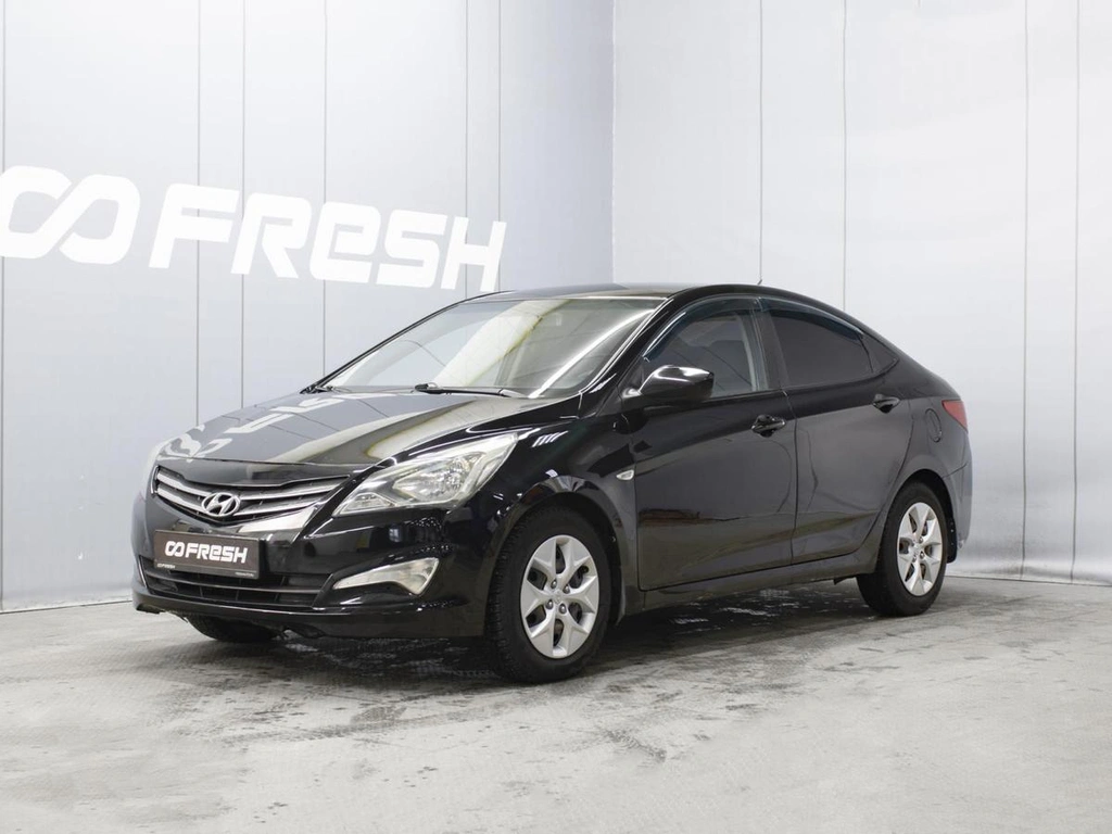 Седан Hyundai Solaris 2016 года, 870777 рублей, Омск