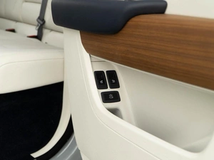 Внедорожник Rolls-Royce Cullinan 2019 года, 33000077 рублей, Москва