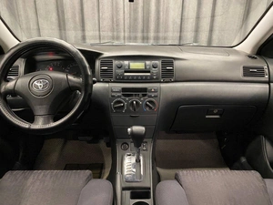 Хетчбэк Toyota Corolla 2003 года, 535000 рублей, Красноярск