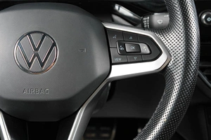 Лифтбек Volkswagen Polo 2021 года, 2079000 рублей, Тюмень