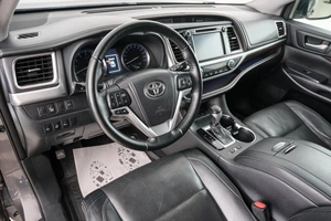 Внедорожник Toyota Highlander 2014 года, 2949000 рублей, Красноярск