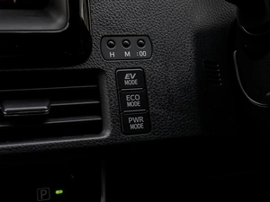 Минивэн Toyota Voxy 2021 года, 3190000 рублей, Краснодар