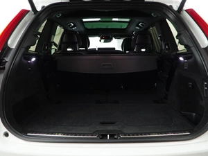 Внедорожник Volvo XC90 2021 года, 5989046 рублей, Москва