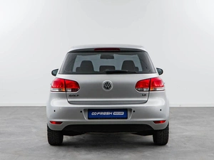 Хетчбэк Volkswagen Golf 2012 года, 998999 рублей, Москва