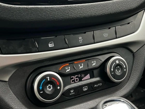 Универсал ВАЗ (LADA) Vesta Cross 2022 года, 1729000 рублей, Ижевск