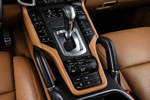 Внедорожник Porsche Cayenne Turbo 2016 года, 3899000 рублей, Челябинск