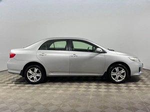 Седан Toyota Corolla 2012 года, 898900 рублей, Казань