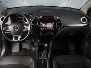 Внедорожник Renault Captur 2020 года, 1900000 рублей, Омск