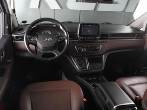 Минивэн Hyundai Grand Starex 2018 года, 3699000 рублей, Красный Пахарь