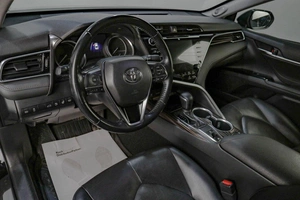 Седан Toyota Camry 2019 года, 3369000 рублей, Челябинск