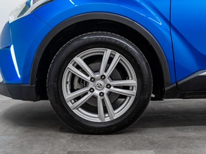 Внедорожник Toyota C-HR 2016 года, 1920000 рублей, Красноярск