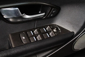 Внедорожник Land Rover Range Rover Evoque 2015 года, 2629000 рублей, Сургут