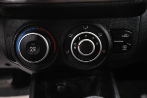 Хетчбэк Kia Rio 2012 года, 799000 рублей, Новокузнецк
