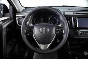 Внедорожник Toyota RAV4 2017 года, 2159000 рублей, Пермь