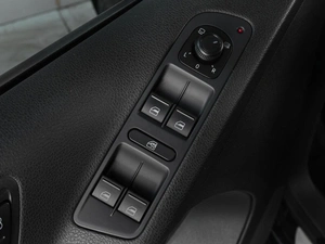 Внедорожник Volkswagen Tiguan 2016 года, 1849000 рублей, Ростов-на-Дону