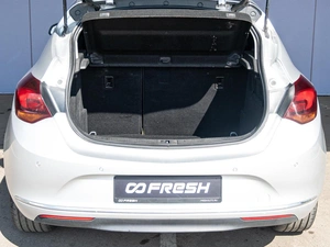 Хетчбэк Opel Astra 2012 года, 895000 рублей, Краснодар