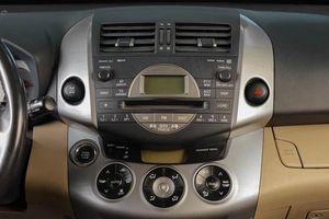 Внедорожник Toyota RAV4 2006 года, 1269000 рублей, Тюмень