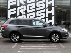 Внедорожник Mitsubishi Outlander 2019 года, 2489000 рублей, Волгоград