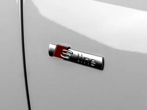 Седан Audi A4 2018 года, 2729000 рублей, Тюмень