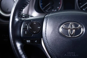 Внедорожник Toyota RAV4 2017 года, 2199000 рублей, Пермь