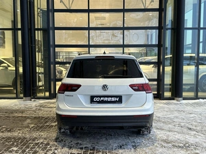 Внедорожник Volkswagen Tiguan 2020 года, 2250000 рублей, Уфа