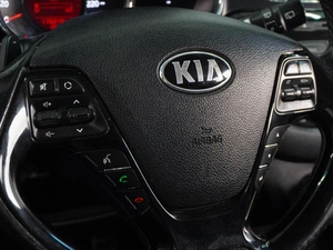 Хетчбэк Kia Ceed 2013 года, 924000 рублей, Воронеж
