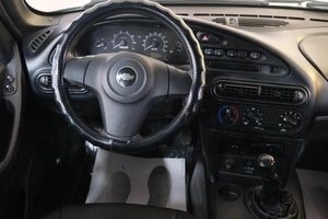 Внедорожник Chevrolet Niva 2020 года, 969000 рублей, Омск