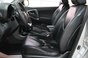 Внедорожник Toyota RAV4 2012 года, 1529000 рублей, Омск