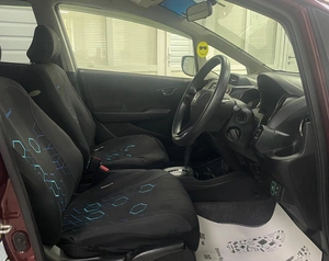 Хетчбэк Honda Fit 2012 года, 999000 рублей, Ачинск