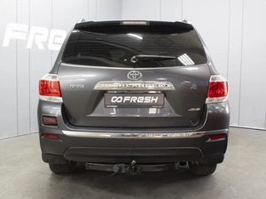 Внедорожник Toyota Highlander 2011 года, 1730000 рублей, Омск
