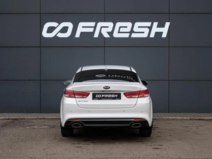 Седан Kia Optima 2017 года, 1650000 рублей, Краснодар