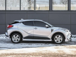 Внедорожник Toyota C-HR 2018 года, 2049000 рублей, Кирилловка