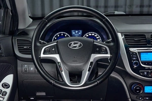 Хетчбэк Hyundai Solaris 2012 года, 897000 рублей, Красноярск