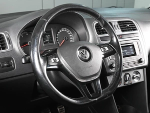Седан Volkswagen Polo 2016 года, 1029000 рублей, Ростов-на-Дону