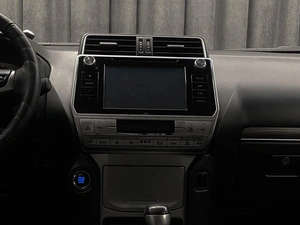 Внедорожник Toyota Land Cruiser Prado 2018 года, 5249000 рублей, Красноярск