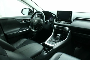 Внедорожник Toyota RAV4 2020 года, 3335000 рублей, Красноярск