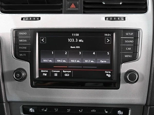 Хетчбэк Volkswagen Golf 2015 года, 1409000 рублей, Аксай
