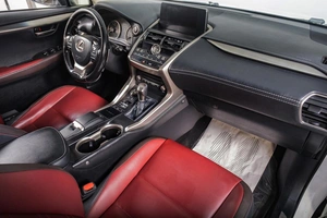 Внедорожник Lexus NX 2018 года, 3399000 рублей, Томск