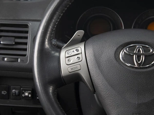 Седан Toyota Corolla 2007 года, 930000 рублей, Омск