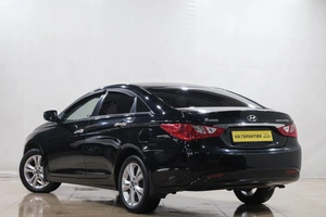 Седан Hyundai Sonata 2011 года, 1079000 рублей, Новокузнецк
