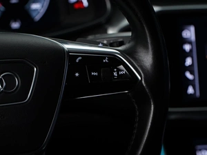 Седан Audi A6 2019 года, 3649077 рублей, Москва